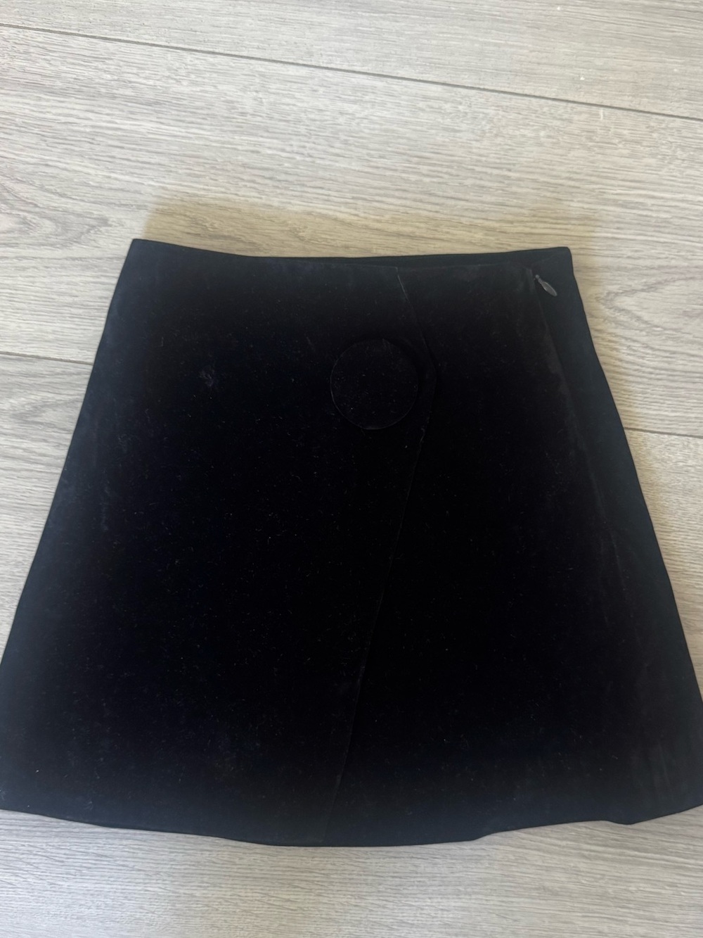 Coco Blanc Black Velvet A-Line Skirt